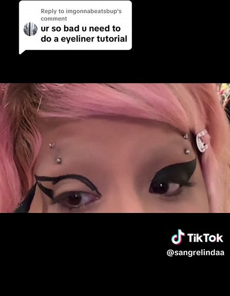 Eyeliner Tips and Tricks for Perfect Application