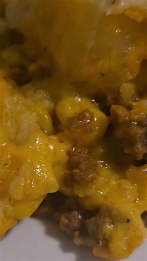 WIFE'S HOMEADE SHEPHERDS PIE !