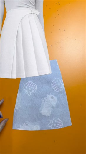 Jenny Collins on Instagram: "Guide to Designing an Office Skirt #sewing #diy #fashiondesign #skirt"