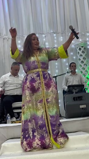 367K views · 3K reactions | #repost @chaabi_production ・・・ #chaabi #chti7 #cha3bi #chaabi_production #nayda #mariage #marocaine #maroc #ambiance #9a3da #swaken #3arsse #hajja | Chaabi production | Facebook