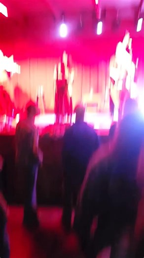 Wednesday night late wake and bake, we had a great time with AJ Lee & Blue Summit tonight, they absolutely killed this cover of Glendale Train! | Jams and Toast