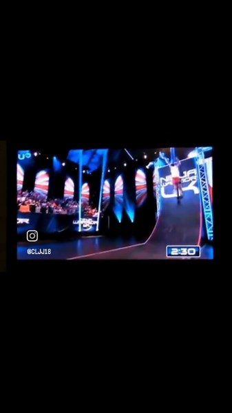 Coach CJ made it to the semi finals of Ninja Warrior UK in 2017 💪🏾 He cleared the wall easily - his leg power, speed, agility and quickness made this possible ⬆️ He's average height but the above attributes enable him to jump high 🆙️ DM us to find out more about our private sessions, current classes and plans for the new year 👀 #ninjawarrioruk #ninjawarrior #speed #agility #quickness #power #jump