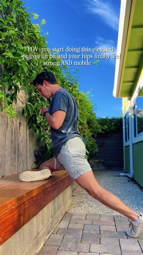 The elevated pigeon lift off is one of my favorite ways to build strong AND mobile hips 🙌 Strength mobility is the combo most people are missing. 🌱Add this move to your next lower body routine! #mobility #movement #exerciseoftheday #hipmobility