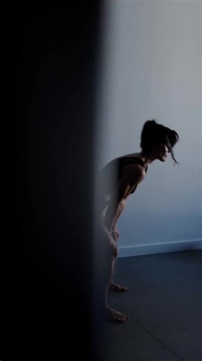 Senada Greca, MBA on Instagram: "No more New Year’s resolutions that don’t stick! Let’s resolve to make strength a non-negotiable! Because strength, NEVER goes out of style! Train with me on WeRise App, NOW on SaIe 🎉 + we start a NEW ChaIIenge on Monday, enrollment is open NOW 👉 Iink in BIO - train with me from HOME or GYM - ALL fitness levels - 3, 4, 5 or 6 days a week - FULL access to the WeRise App with all of my workouts, programs, prior challenges and NEW ones - EXPERT support - supportiv