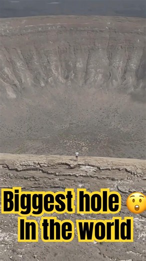 Biggest astroid hole in mexito l meteor crater #meteorcrater #information #astroid #biggesthole