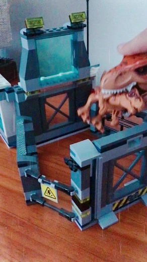 The Last Stand of the Lego T-Rex in Jurassic World