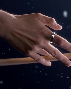 1K views · 700 reactions | Hai thiết kế biểu tượng của thương hiệu đóng vai trò nhạc trưởng trong đêm lễ hội kỳ ảo. | Cartier | Facebook