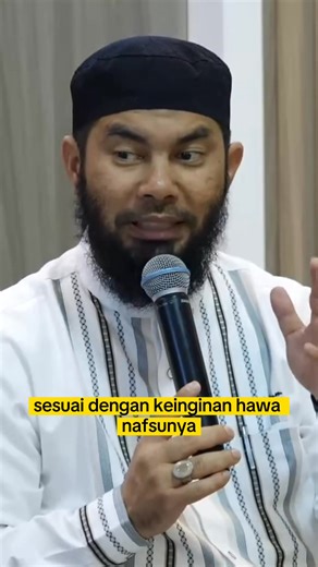 59K views · 2.2K reactions | Bukan jadi siluman, manusia yang semula baik bisa jadi binatang buas sewaktu-waktu dan menjadi serendah-rendahnya jika apa yang dia lakukan tidak dilandasi dengan ilmu, tapi hanya menuruti hawa nafsu, tapi kan ada orang ilmunya banyak kok jahat? Sekali lagi, "semua yang dilakukan", artinya ilmu itu diterapkan, menjadi dasar yang aplikatif, bukan sekedar simpanan literatif, wallahu a'lam bisshawab | Rifky Ja'far Thalib | Facebook