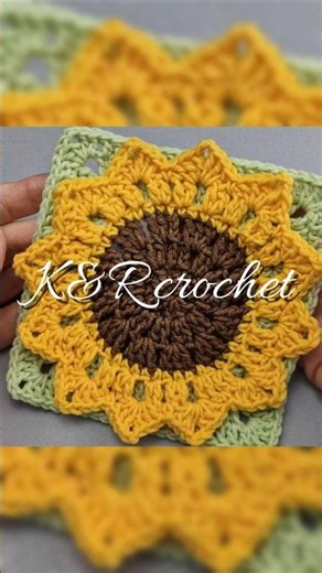 3D Sunflower Granny Square 🌻 Easy Crochet Tutorial #shorts