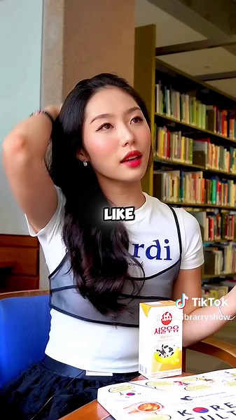 Emilys here 🥳🥳🥳#thatlibraryshowclips #thatlibraryshow #podcast #fyp #libraryshow #show