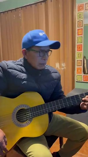 El tigre cover-🎵 ave de paso🎶 uno de los primeros cover. 🐅 se vienes cosas nuevas.🤩😀 #cover #musica #avedepaso #balada #acapella #canto #talento #tigre #guitarra #tiktok #sigueme