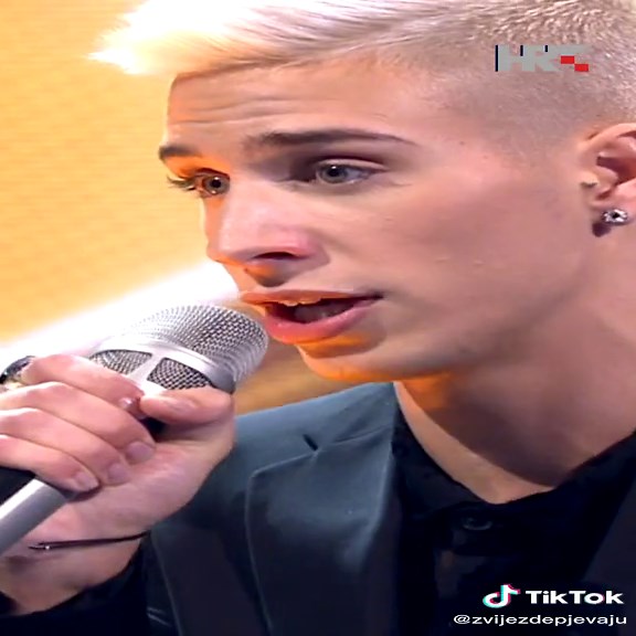 Njihovoj ljubavi nema kraja 🥰Ocijenite ovaj nastup @Marco Cuccurin🥥 i @Mia Negovetic u komentarima 😍#zvijezdepjevaju #glazba #hrt #finale