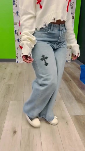 🎯 $25 & Below – Fashion That Wins! Snag your favorite sets, tops, and accessories without breaking the bank. Shop now! 🛒 www.shopkeytofashion.com 📍 5910 N 76th St, Milwaukee, WI #Key2Fashion #BudgetFashion #Under25 #AffordableTrends #ShopMilwaukee