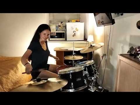 An 8th-note ride pattern