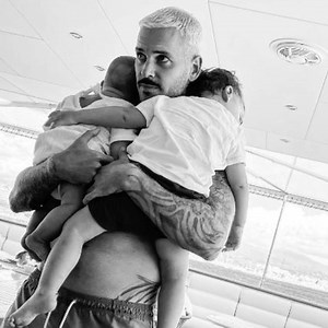 414K views · 4.7K reactions | Il semblerait que le petit Isaiah, 2 ans et demi, suive les traces de son père ! Le chanteur a posté dans une story Instagram quelques images de son fils suivant son tout premier cours de danse. Et le petit garçon de 2 ans et demi à la chance d'apprendre auprès des meilleurs. Son professeur de danse n'est autre que le chorégraphe de son père, Armel Ngungu Nanga ! Un futur pro de plus chez les Pokora ? | Magicmaman France | Facebook