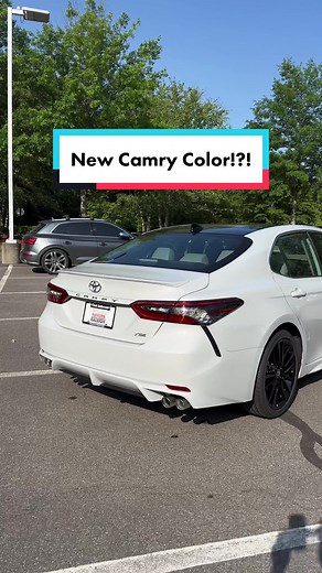 2023 Toyota Camry XSE: Stunning Ice Edge Color Review