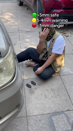 It's 2026, and you're still using the clumsy method of removing the wheel hub to measure brake pad thickness? The non- destruetive brake pad thickness gauge is here to save you!#tiktokshop #tools #fyp #mechanic #tooltok