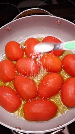 Creamy Tomato pasta 🍅 Blistered tomatoes simmered into a creamy sauce, tender tortellini, perfectly seasoned shrimp, and a ball of burrata melting right on top. This one comes together easily but tastes like something you’d order at a restaurant. Save this for dinner 🤍 Full written recipe is now live on Substack! 🫶🏽💕 Link in bio ⬆️ | Seafood Network