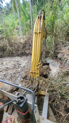 This Excavator Eats Soil Fast! 😱🔥