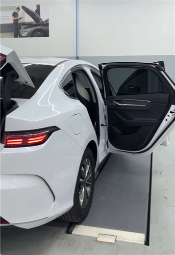 Essential Dash Cam Equipment for Safe Driving