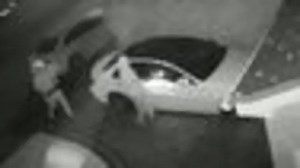 Police warn of rise in keyless car thefts as CCTV shows thieves stealing Mercedes in 60 seconds