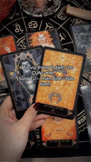 Tháng 2 mở ra cho cung Khí một vibe rất rõ: được chọn – được yêu – được nâng cấp. Kathy thấy 3 tin vui mạnh nhất đang hướng về bạn: ⸻ 1. Tình cảm: Có người chủ động tiến gần bạn Cung Khí thường thu hút kiểu người “nhìn thì bình tĩnh nhưng nghĩ về bạn rất nhiều”. Và tháng này: \t•\tmột người muốn bước vào đời bạn rõ ràng hơn \t•\thọ chủ động, ít lửng lơ \t•\tvà họ nhìn bạn theo vibe “người có thể đi lâu dài” Nếu đang có người cũ → họ bắt đầu tiếc. Nếu độc thân → có người mới, trưởng thành, để ý b