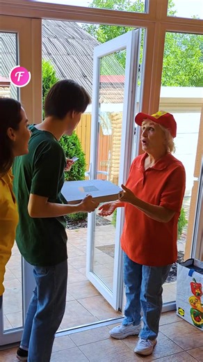 233K views · 1.2K reactions | Thankful for 5 years of pizza! | Tips & Tricks | Facebook