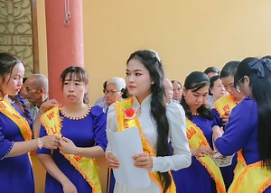 427K views · 4.2K reactions | Câu chuyện đau lòng đến từ Cô Gái Bán Gươm do CVVC Như Ý trình bày | CÀ NA XÍ MUỘI | Facebook