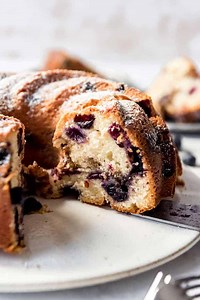 Blueberry Sour Cream Coffee Cake