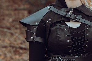 Women's Leather Pauldron: Custom Shoulder Armor, Optional Celtic Knot Trim - Etsy