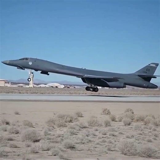 B-1 Lancer Takeoff Raw Power #bomber #military #airforce
