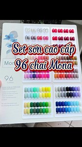 Set sơn 96 chai Mona kèm base top và bảng màu, chân ái của các chị em đi tìm kiếm dòng sơn đặc, bóng cao cấp. Dùng 1 lần là ghiền luôn. Chai sơn tinh tế và chanh xả cho nhiều tiệm thích tinh tế sang trọng nhé 👏👏👏 Cuối năm tri ân khách hàng nên ưu đãi đậm sâu cho tất cả các dòng sơn của nhà Mona nhé #MonaNail #ngamonanail #nails #nailxinh #sơngelcaocap #MONA96 | Nga Mona Nail