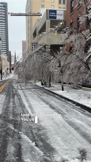 Here’s the scene in downtown Nashville — trees bending and cracking all over. This is what’s causing the massive power outage happening across the county! | WBIR Channel 10
