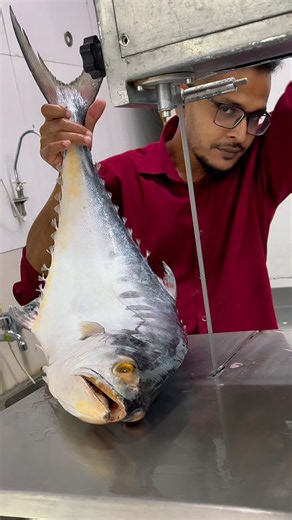 Wow amazing massive sea surma fish beautiful cutting skills video #shorts #youtube #viralvideo