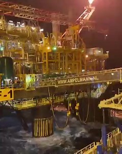 312K views · 5K reactions | I love Offshore platforms ❤️, Do you? Credit : Drilling Professionals | Offshore Life | Facebook