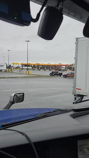 19K views · 36 reactions | Loves Delphos Ohio on U.S 30 Truck stop is closed. As of 1:51 pm. #Truckinglife #loves update its all cleaned up and back to normal. Tanker truck was leaking a Chemical. The clean up crew brought in an Empty trailer to off load the product. | Curtis Waldbillig | Facebook