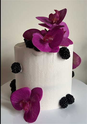 Something special I made for my mom 🥰🖤#stl #fyp #cakes | cakes