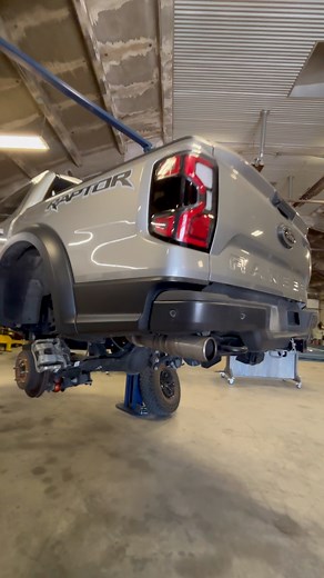 700K views · 7.9K reactions | The Ranger Raptor is packed with cool technology. This factory #wattslink is rad! #fordranger #rangerraptor #fordraptor #longtravel Ford Trucks | David Chappelle | Facebook