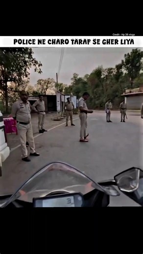 Police Ne😬 Charo Taraf Se Gher Liya🥵 | #shorts #viral #bikelover #motovlog #youtubeshorts