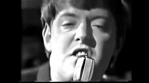 🔥 The Animals. 1964. Newcastle. Unstoppable. 🔥 Turn it all the way up and dive into this ferocious performance of "Talkin’ About You" and "Shout" by The Animals, recorded live for the Don't Knock the Rock TV Special at Granada in their hometown of Newcastle, UK. 🎤🎸🇬🇧 This is British R&B at its rawest — no gimmicks, just Eric Burdon’s soul-soaked vocals, Chas Chandler’s thunderous bass, and a band that played like their amps were on fire. ⚡🎶 Before "House of the Rising Sun" shook the world