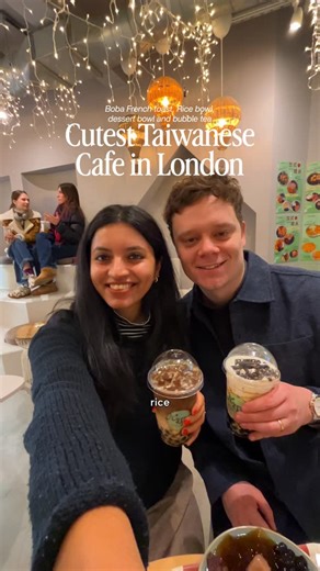 Rish & Ollie on Instagram: "Bubble tea, comforting rice bowls and refreshing dessert bowls - this Taiwanese Cafe in London is such a charming little find. It’s bright and has the cutest decorations inside. They have so many options on the menu to choose from. We loved how balanced everything was, especially the dessert bowls and bubble tea, which aren’t overly sweet. Love that they have a savoury menu as well which is just as tempting, with rice and noodle bowls, gyoza and egg pancake rolls. The