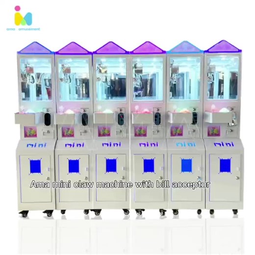 Mini Claw Machine Arcade Coin-Operated Candy Doll Catcher with Mini Stuffed Animals Made of Durable Metal English Language