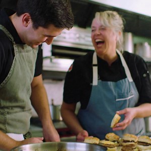 Do you know how you turn food trends and consumer insights into innovative protein products and recipes?! You put them in the hands of our team members at the Tyson Foods Discovery Center in Springdale, Arkansas. There, 19 state-of-the-art kitchens filled with professional chefs, food scientists, sensory scientists, packaging and process engineers, registered dietitians and insights and innovation experts come together to make it happen. Check out some of their latest work: https://tsn.bz/3RTtfF