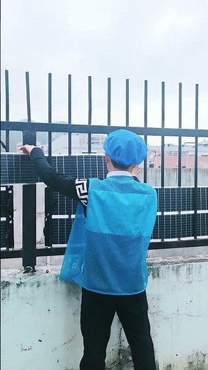 Solar Panel on Fence: Easy Installation Setup