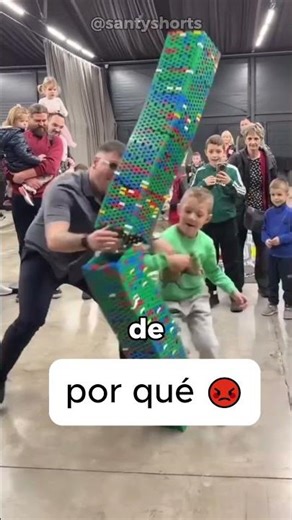 Intentó salvar el LEGO del niño… pero fue demasiado tarde