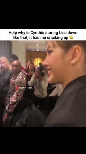 That would be my reaction to lisa too ngl 🤣 #lisa #리사 #blackpink