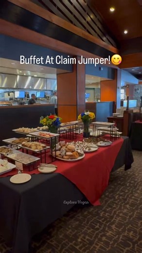 Father’s Day buffet at Claim Jumper in Las Vegas! $49.99 😋 | Explore Vegas