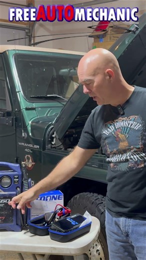 AutoOne 6000A Jump Starter w compressor short review #jeepwrangler #jeepwranglertj #mechaniclife