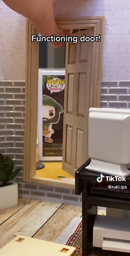 DIY Handmade LPS Classroom Set with Functioning Door