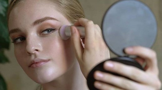 2.5K views · 40 reactions | "Applying Magic Luminizer using the Kabuki Polisher really buffs it into the skin, so it looks natural but with added highlight and drama. This achieves that 'Instagram strobing' effect, but with a subtle, radiant sophistication." - Rose-Marie Swift : @kristenkiralyfilms | rms beauty | Facebook